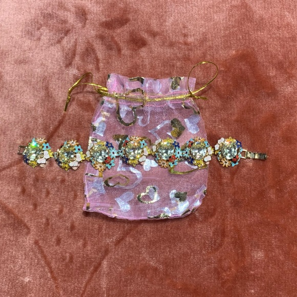 Multi-Colored Floral Bracelet - Picture 6 of 6